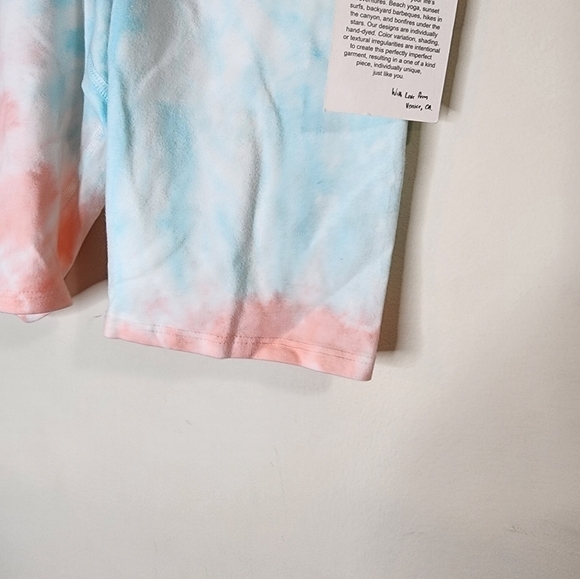 NWT Electric & Rose Tie Dye Women XS Medano Athletic Printed Bike Workout Shorts - Picture 7 of 10